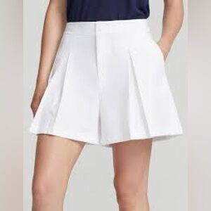 Performance Wide-Leg Pleated Short
Save your Wishlist
RLX Size M